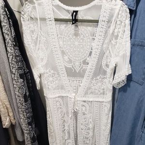 Agnes & Dora cream lace duster